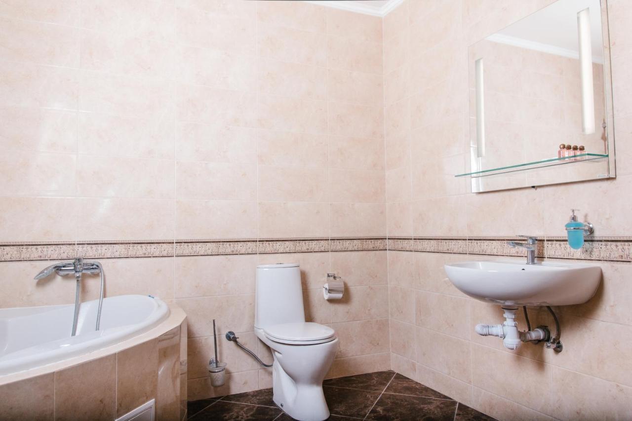 Hotel Dikanka Kulikov Luaran gambar