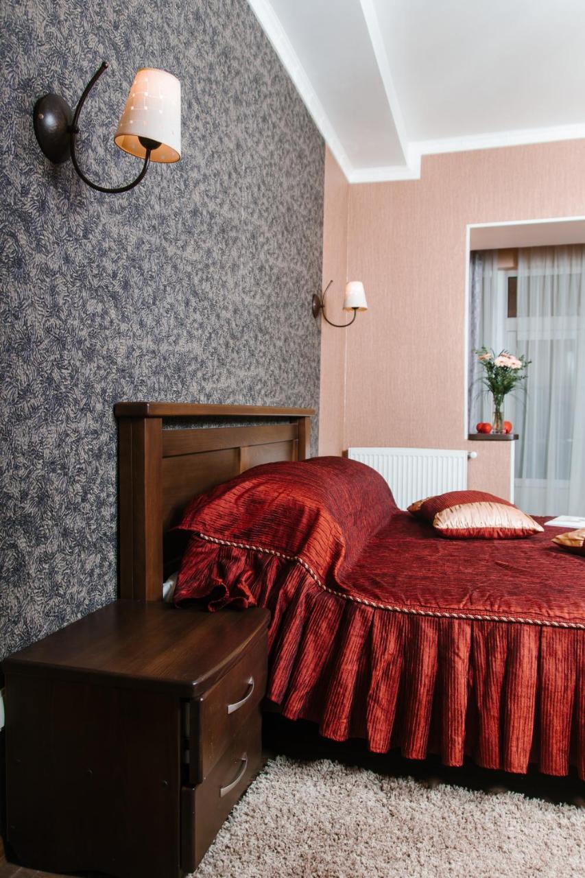 Hotel Dikanka Kulikov Luaran gambar